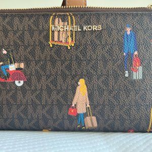 MICHAEL MICHAEL KORS Jet Set Girls Double Zip Wallet - RARE FIND!